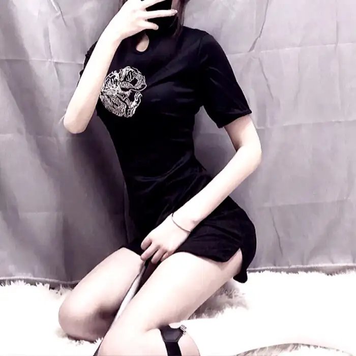 梦魇疯人院